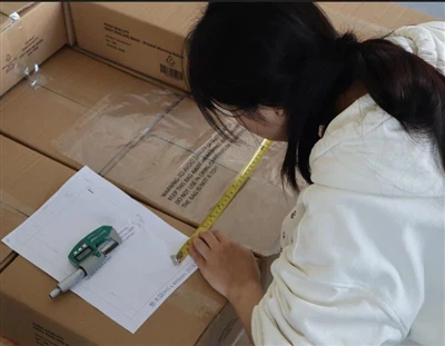 Pemeriksaan Mutu Produk Kantong Plastik Transparan